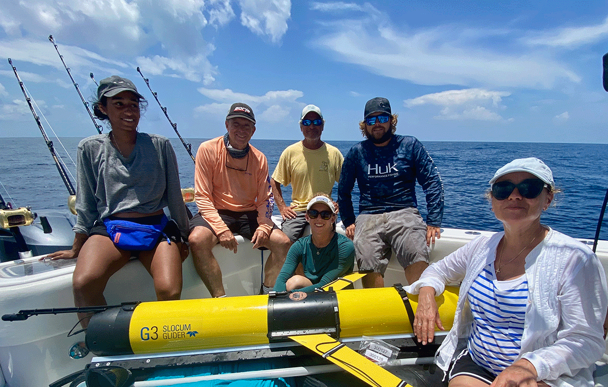 Team of UL Lafayette researchers with deep-sea glider