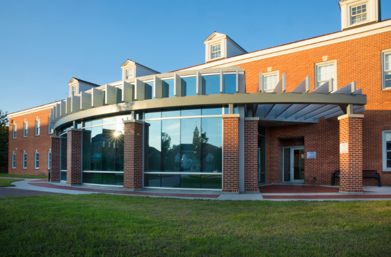 UL Lafayette Building View