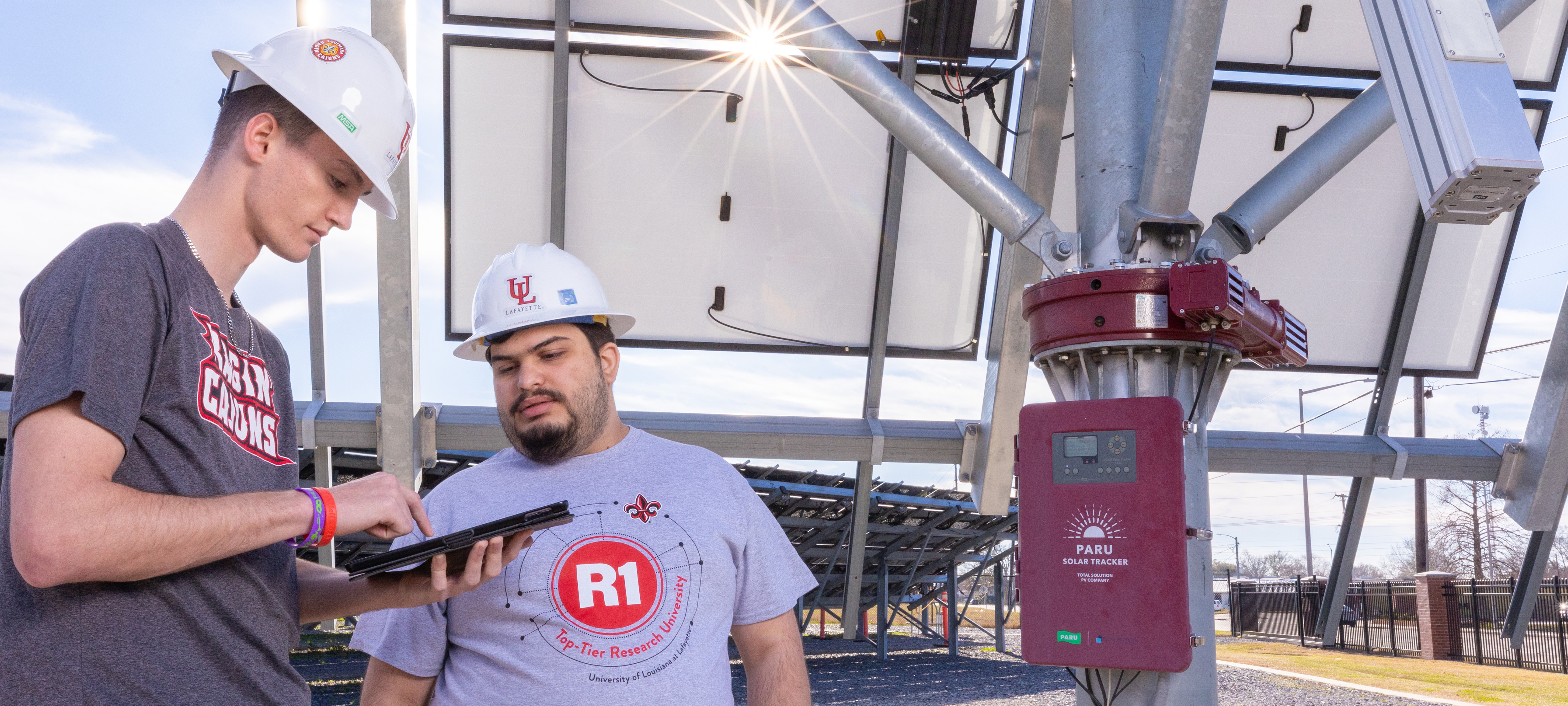 UL Lafayette researchers working at the Solar lab.